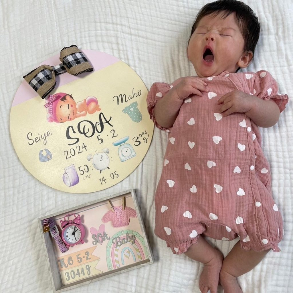 あくびする赤ちゃん