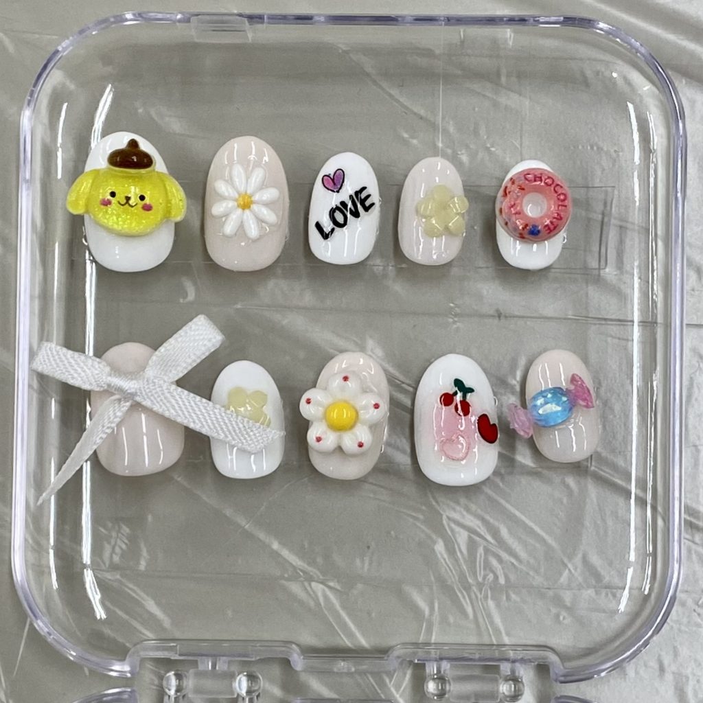子どもたちが作ったネイルチップ